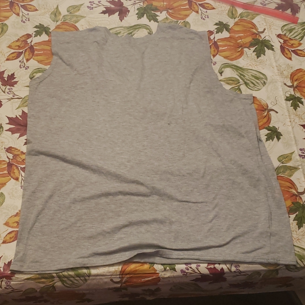 Grey muscle tank